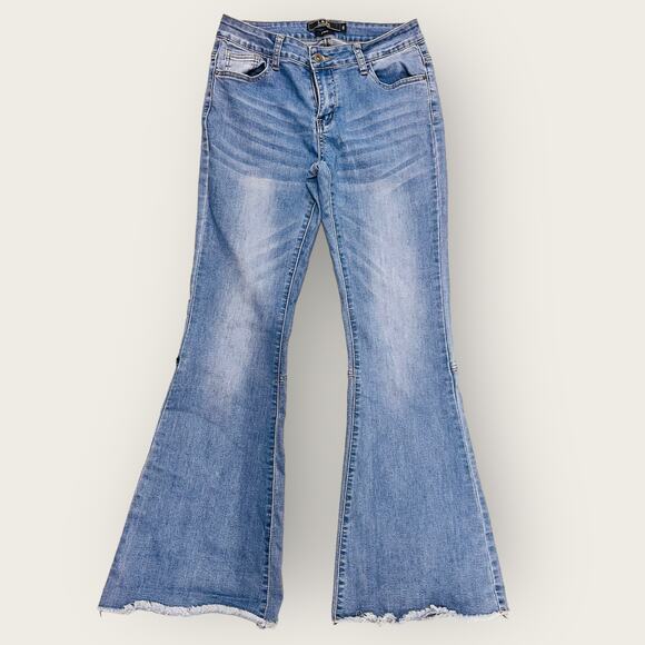 Lucky & Blessed light wash Flare Jeans size 8 - Picture 3 of 9